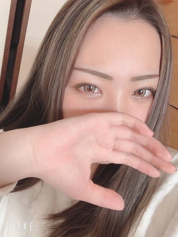 乙葉 もね